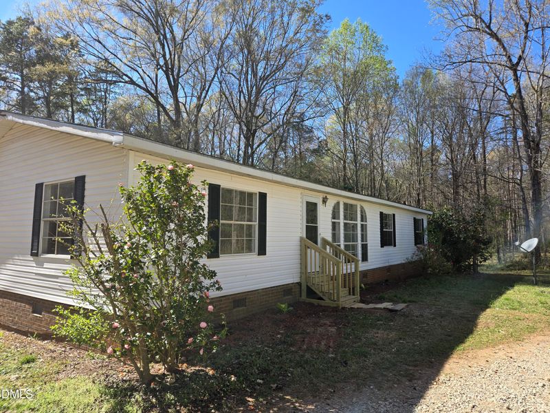 901 George Roberson Ln, Graham, NC 27253