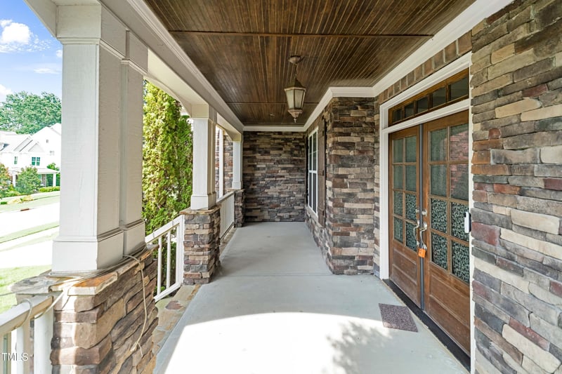 901 Hollymont Dr, Holly Springs, NC 27540