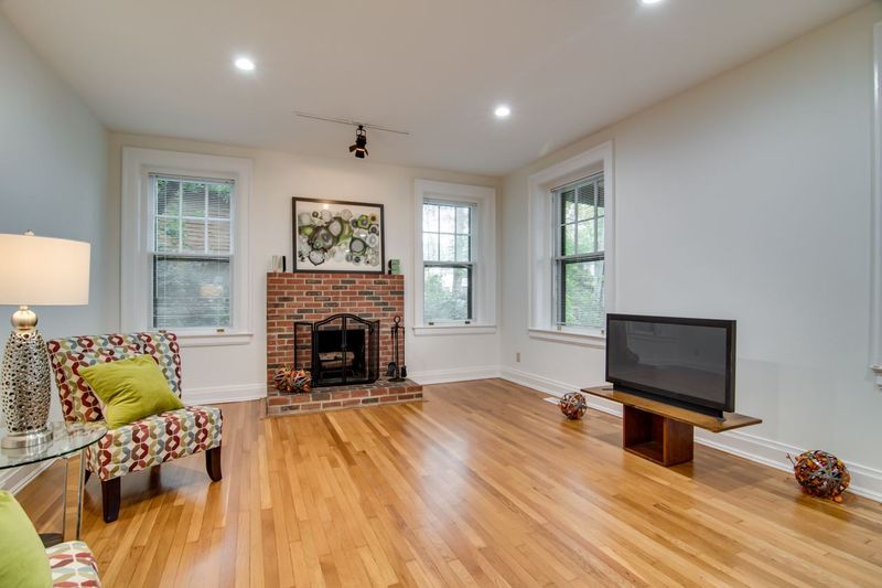 901 N Mangum St #2, Durham, NC 27701