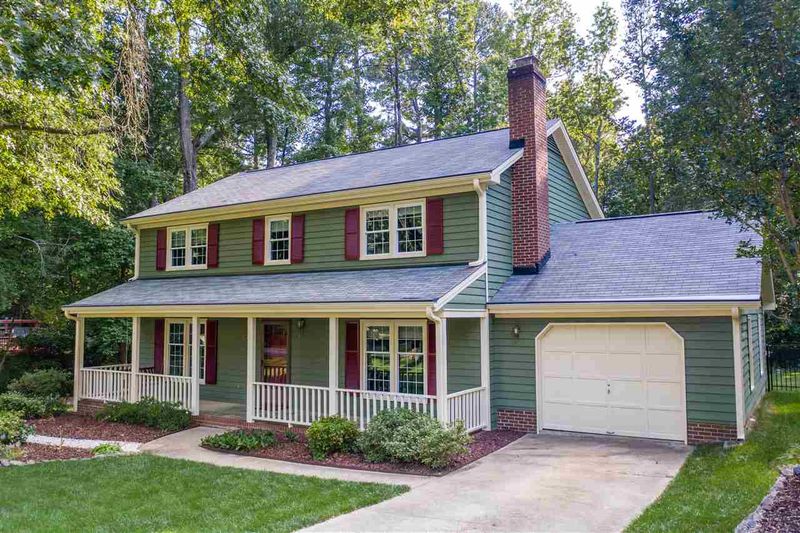 901 Northwoods Dr, Cary, NC 27513