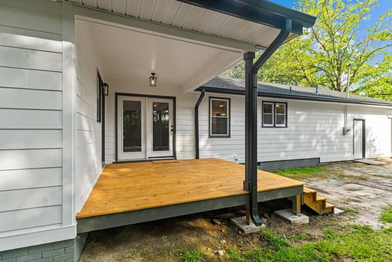 901 N Raiford St, Selma, NC 27576