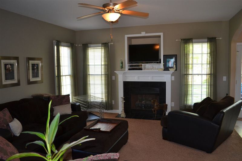 901 Richland Ridge Dr, Wake Forest, NC 27587
