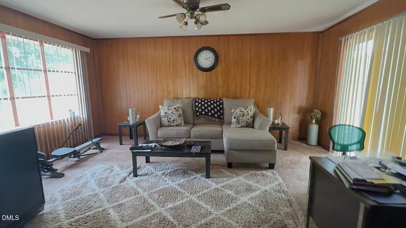 901 Ruton Ct, Fayetteville, NC 28303