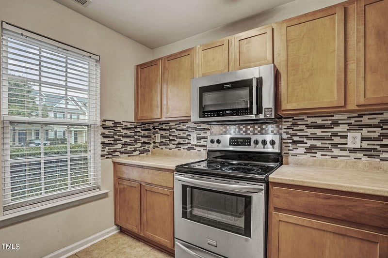 901 Savin Ldg, Knightdale, NC 27545