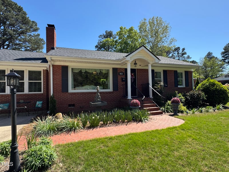 901 Vandora Ave, Garner, NC 27529