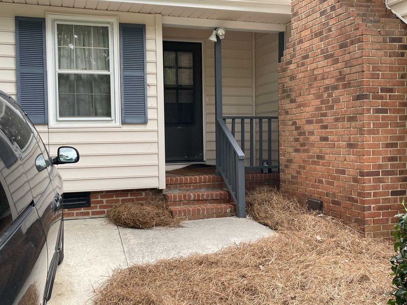 901 Vickie Dr, Cary, NC 27511