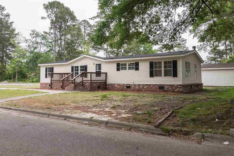 901 West St, Smithfield, NC 27577