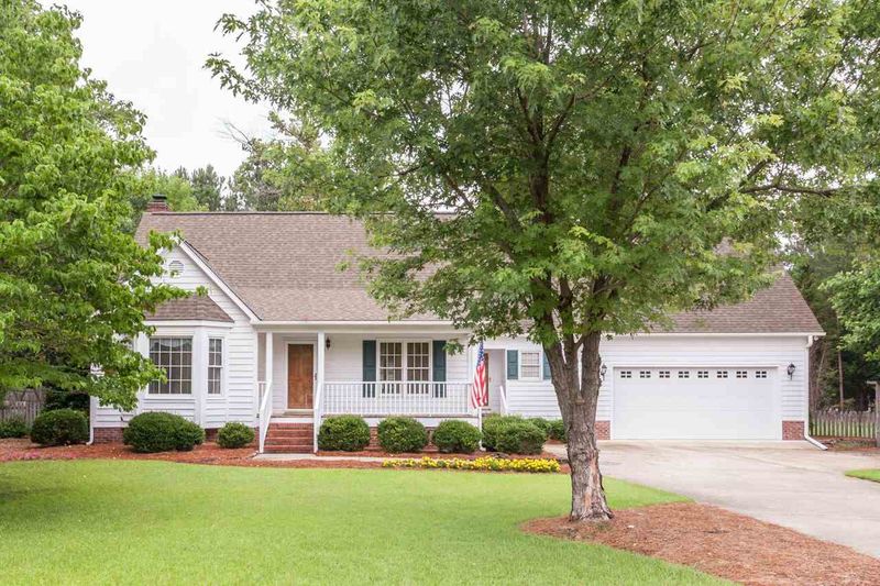 9010 Crestwood Dr, Garner, NC 27529