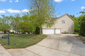 9012 Treesdale Ln, Raleigh, NC 27617