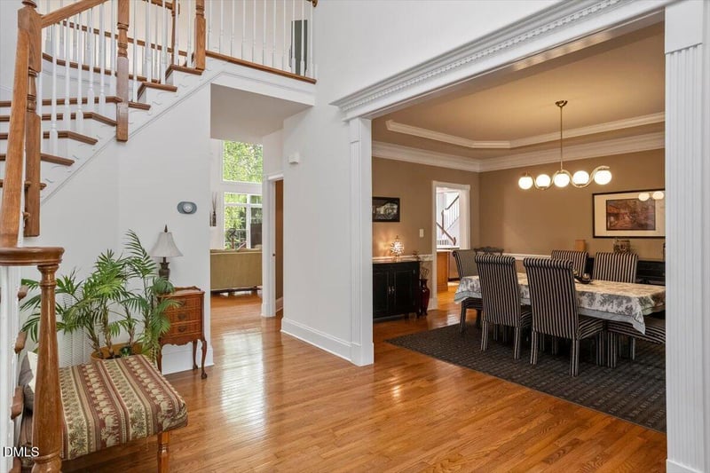 9012 Treesdale Ln, Raleigh, NC 27617