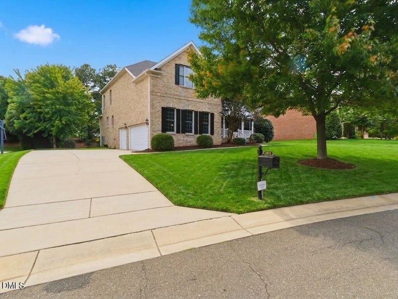 9015 Treesdale Ln, Raleigh, NC 27617