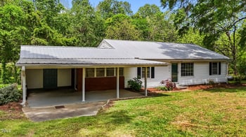 901d Gibson Rd, Mebane, NC 27302