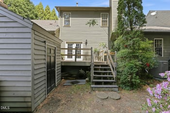 902 Albany Ct, Raleigh, NC 27615