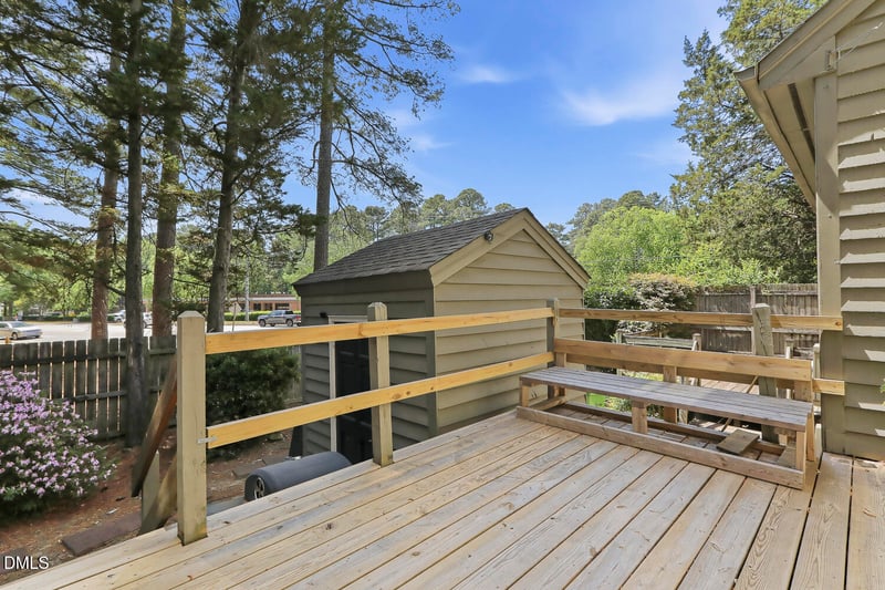 902 Albany Ct, Raleigh, NC 27615