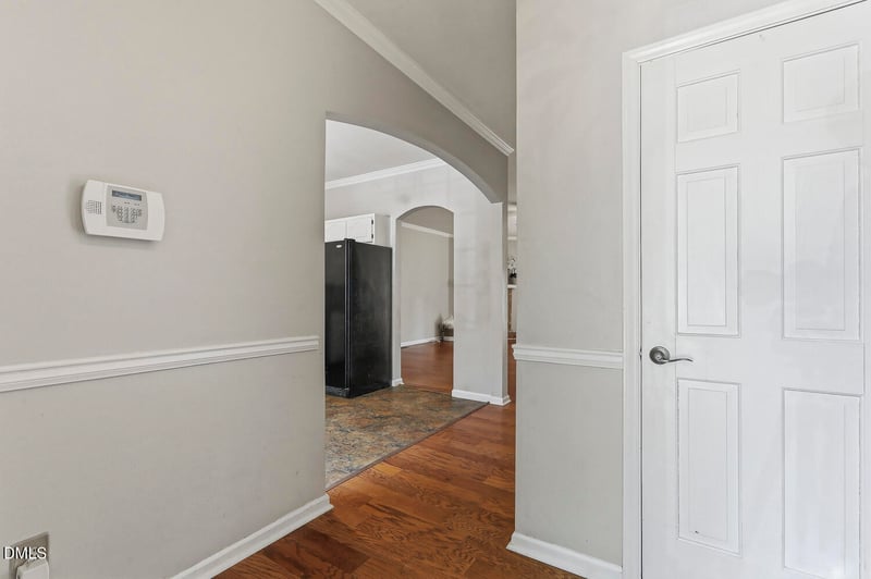 902 Albany Ct, Raleigh, NC 27615