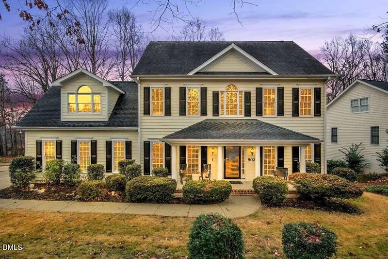 902 Birkdale Dr, Clayton, NC 27527