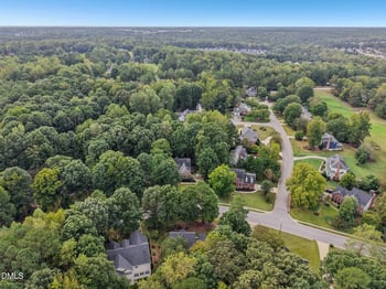 902 Birkdale Dr, Clayton, NC 27527