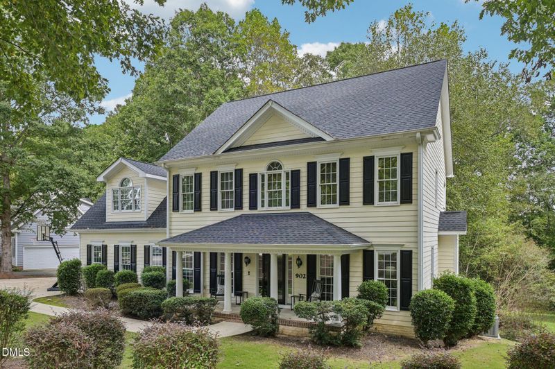 902 Birkdale Dr, Clayton, NC 27527
