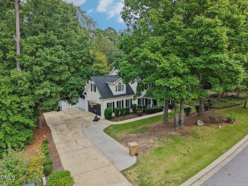 902 Birkdale Dr, Clayton, NC 27527