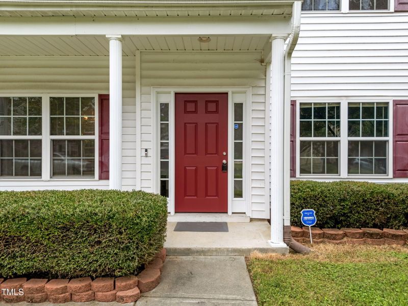 902 Golden Crest Dr, Durham, NC 27704