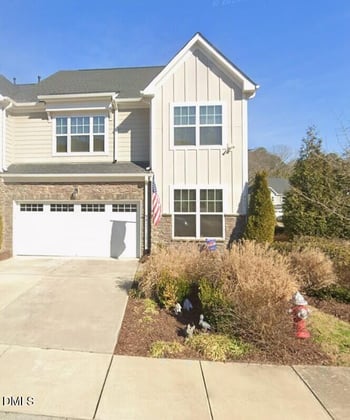 902 Green Ash Ln, Cary, NC 27513