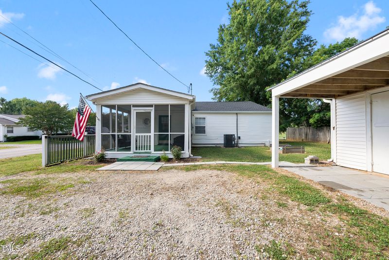 902 E Green St, Franklinton, NC 27525