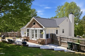 902 Hollins Ct, Knightdale, NC 27545