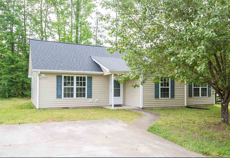 902 Hounds Chase Dr, Durham, NC 27703
