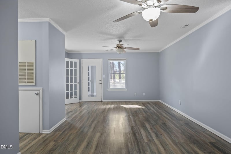 902 Huntington Park Dr, Morrisville, NC 27560