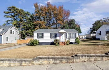 902 Joyner St, Clayton, NC 27520