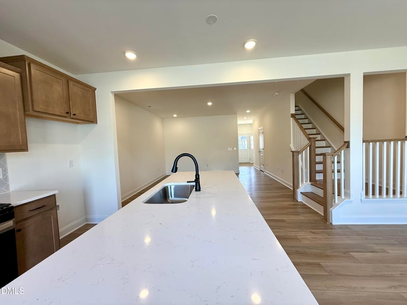 902 Kensley Grove Ln, Fuquay Varina, NC 27526