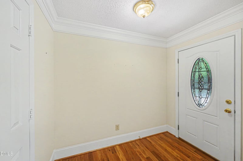 902 Knight Dr, Durham, NC 27712