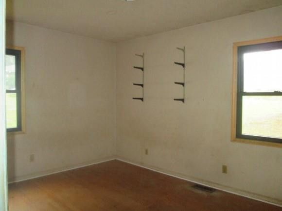 902 Lansing St, Sanford, NC 27330