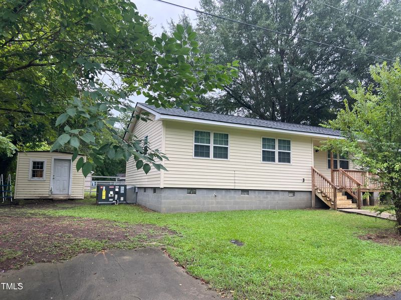 902 N Magnolia Ave, Dunn, NC 28334