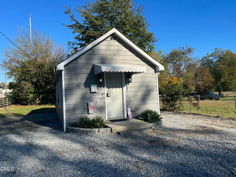 902 Main St, Clayton, NC 27520