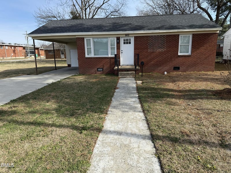 902 Marvin St, Goldsboro, NC 27530