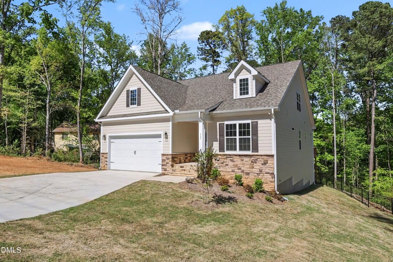 902 Maynard Rd, Cary, NC 27511