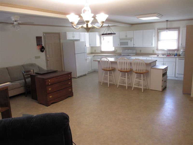 902 Mcneill Rd, Sanford, NC 27330