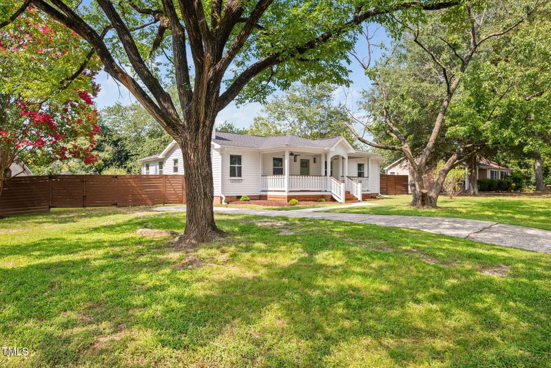 902 Olive St, Apex, NC 27502