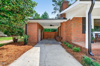902 Pearsall St, Dunn, NC 28334