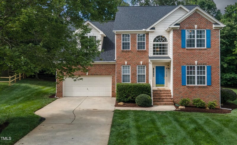 902 Savannah Ct, Hillsborough, NC 27278