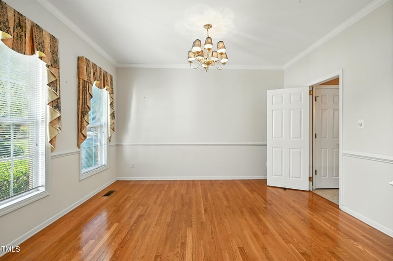 902 Savannah Ct, Hillsborough, NC 27278