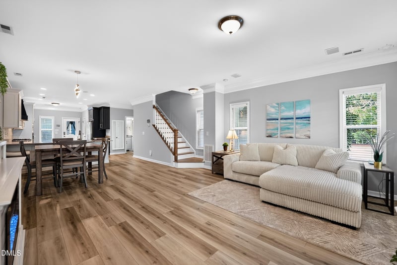 902 Shoofly Pa, Apex, NC 27502