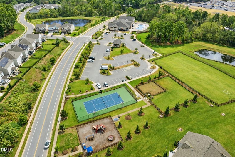 902 Talbot Pl, Durham, NC 27703