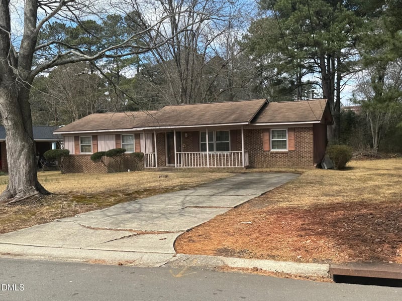 902 Vandora Ave, Garner, NC 27529