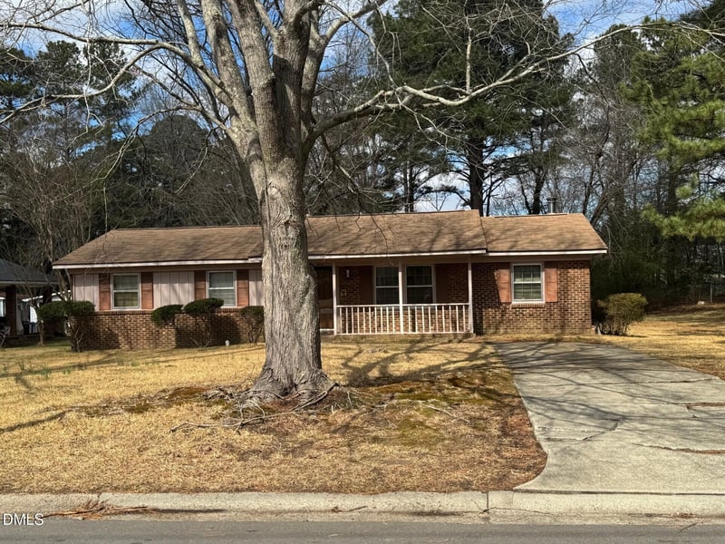 902 Vandora Ave, Garner, NC 27529