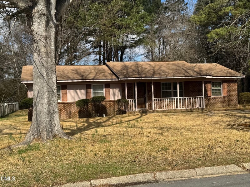 902 Vandora Ave, Garner, NC 27529