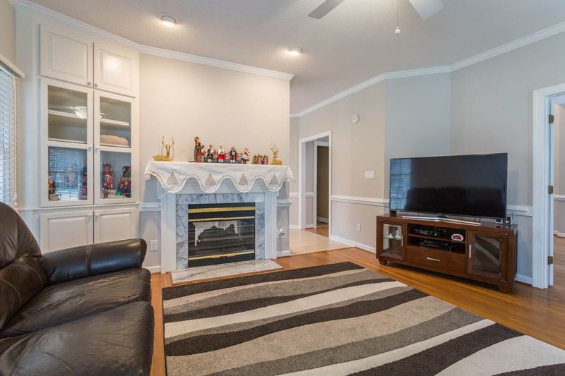 9020 Walking Stick Trl, Raleigh, NC 27615