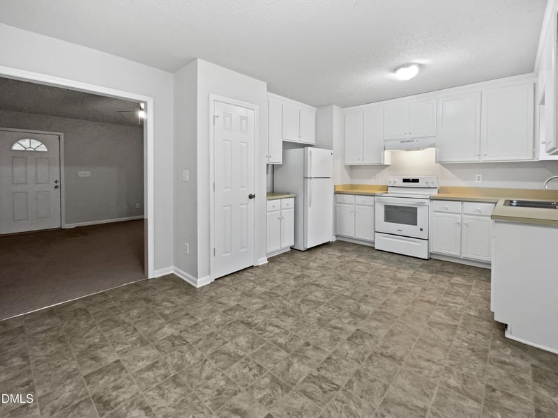 9025 Ferrell Rd, Zebulon, NC 27597