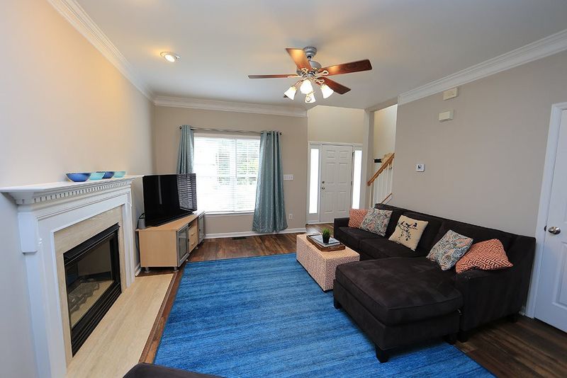 9029 Erinsbrook Dr, Raleigh, NC 27617
